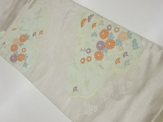 リサイクル　雲取りに秋草・青海波模様織出し袋帯